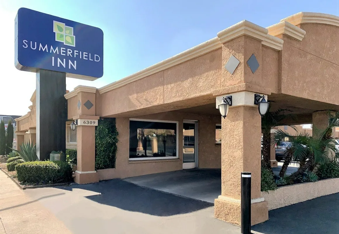 Summerfield Inn Fresno Yosemite hotel hero