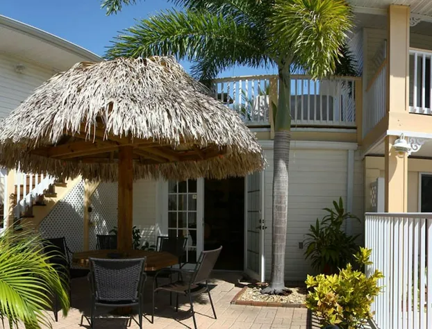 Manatee Bay Inn - Near Fishing Pier Fort Myers Beach hotel detail image 1