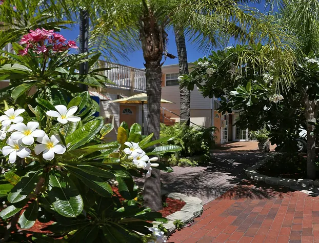 Manatee Bay Inn - Near Fishing Pier Fort Myers Beach hotel detail image 4