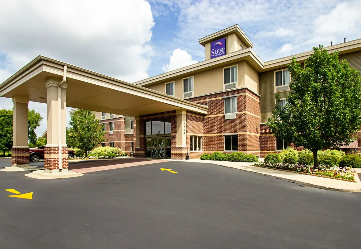 Sleep Inn & Suites Madison - Monona hotel hero