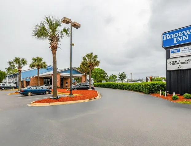 Rodeway Inn North Charleston - Ashley Phosphate hotel detail image 1