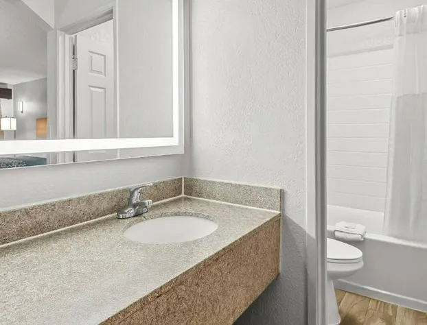 Rodeway Inn North Charleston - Ashley Phosphate hotel detail image 3