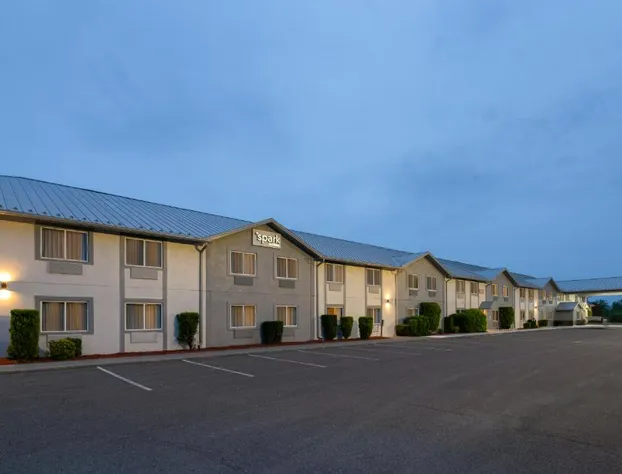 Spark by Hilton West Coxsackie hotel detail image 3