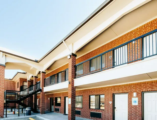 Winchester Inn & Suites Humble/IAH/North Houston hotel detail image 4