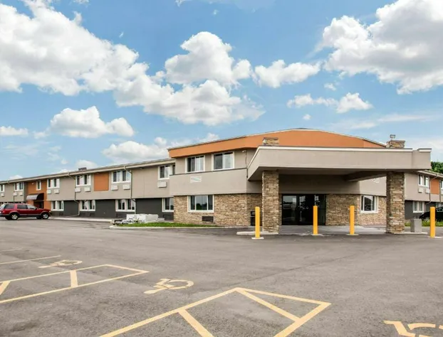 Quality Inn Madison West Near University Area hotel detail image 1