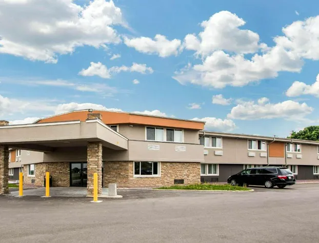 Quality Inn Madison West Near University Area hotel detail image 1