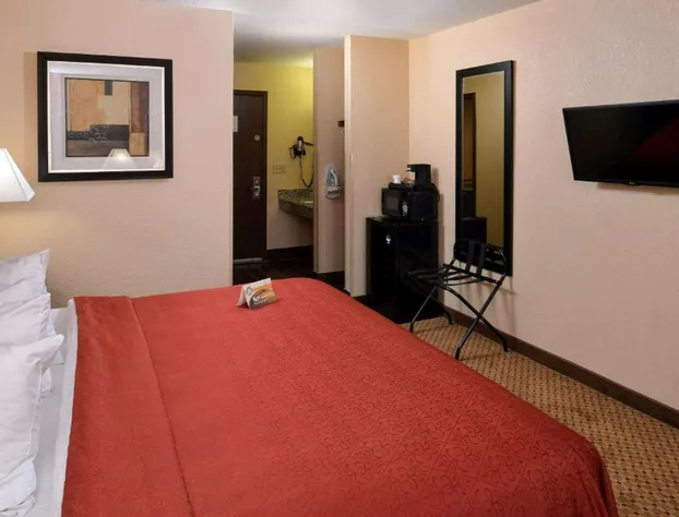 Quality Inn Appleton West hotel detail image 3