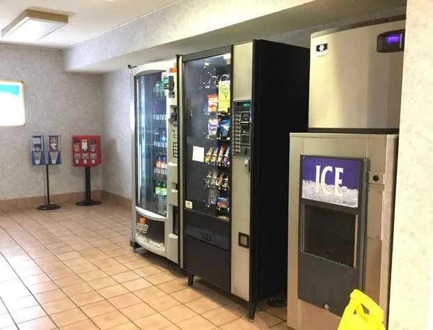 Americas Best Value Inn & Suites St. Louis, St. Charles Inn hotel detail image 4