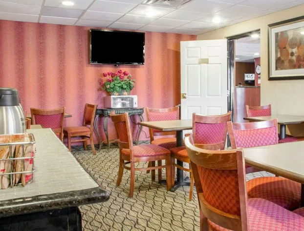 Quality Inn Broken Arrow - Tulsa hotel detail image 4