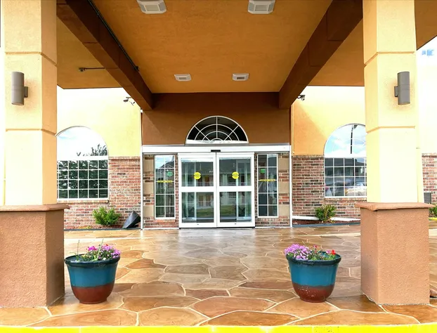 Super 8 by Wyndham Kansas City hotel detail image 3