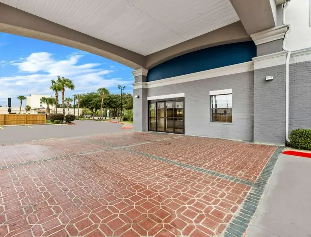 Sonesta Essential Beaumont hotel detail image 1