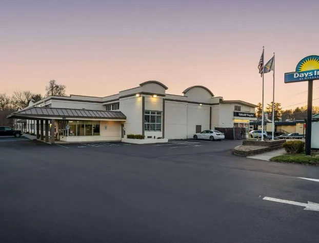 Days Inn by Wyndham Albany SUNY hotel detail image 1