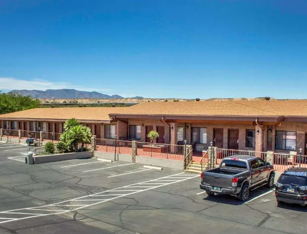 Quality Inn Benson I-10 Exit 304 hotel detail image 2