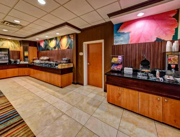 Fairfield Inn & Suites by Marriott Weatherford hotel detail image 3
