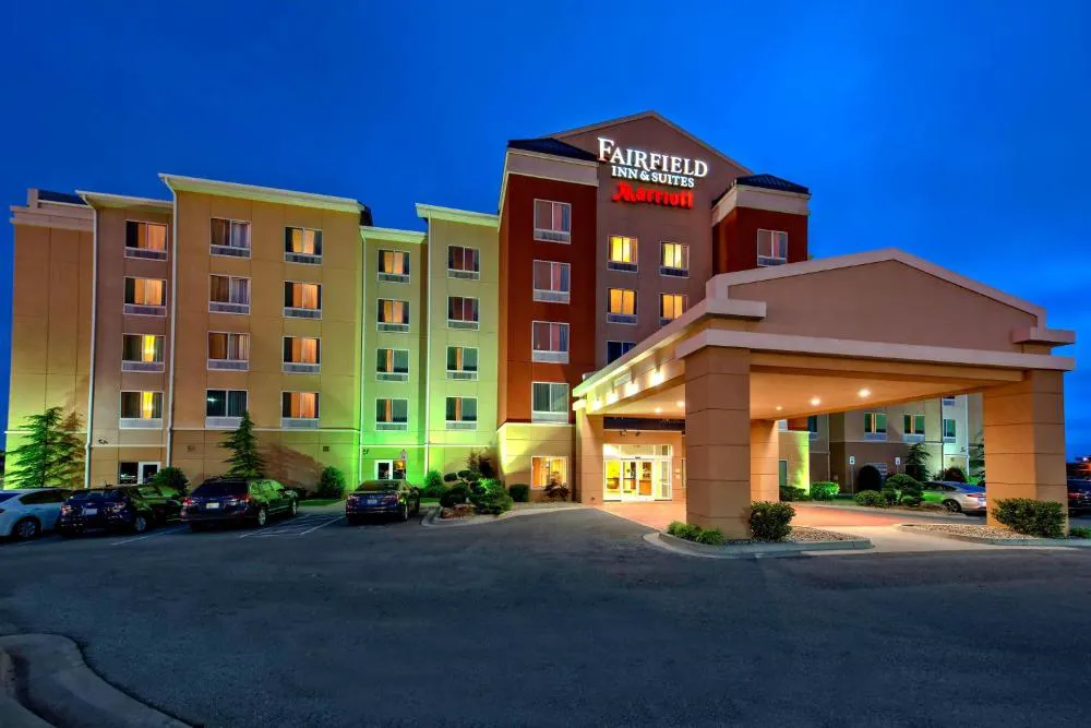 Fairfield Inn & Suites by Marriott Weatherford hotel hero