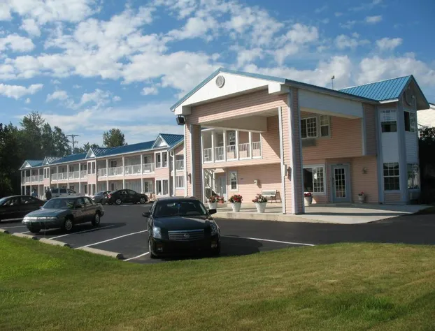 Great Lakes Inn hotel detail image 3