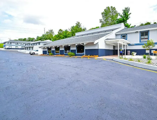 Days Inn & Suites by Wyndham Wisconsin Dells hotel detail image 4