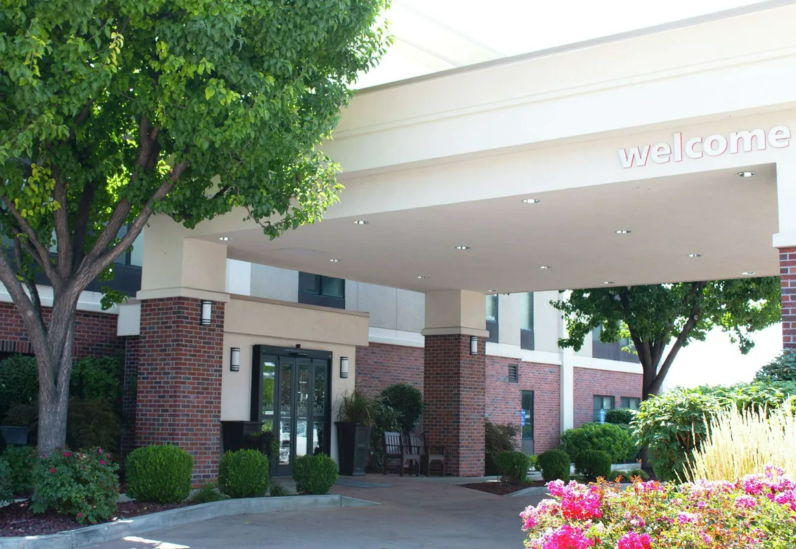 Hampton Inn Boise - Airport hotel hero