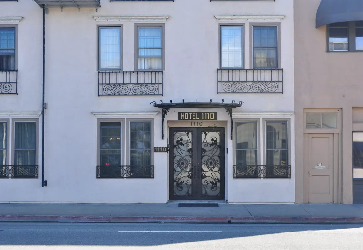 Hotel 1110 - Adults Only hotel hero