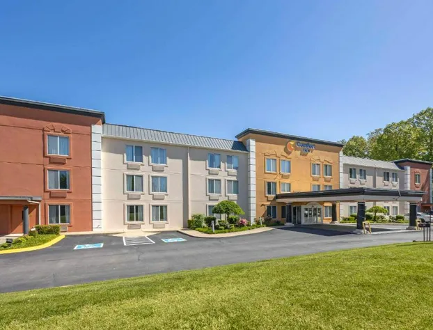 Comfort Inn Dickson hotel detail image 3