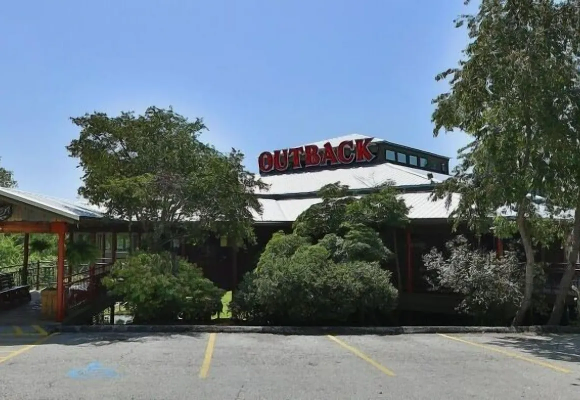 Outback Roadhouse Motel & Suites Branson hotel hero