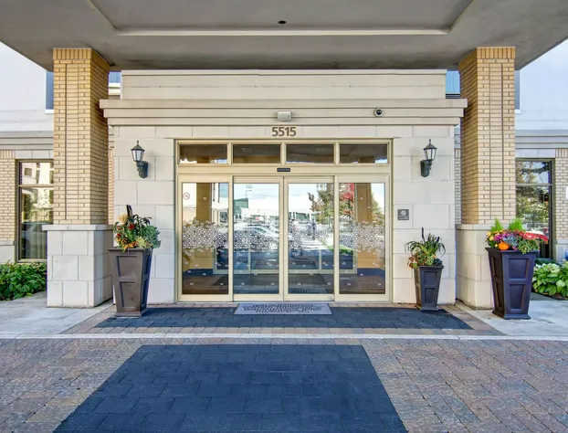 Hampton Inn by Hilton Toronto Airport Corporate Centre hotel detail image 3