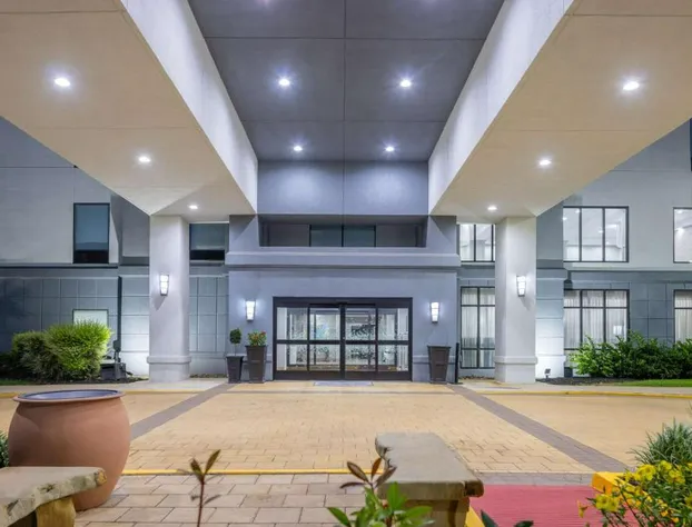 Hampton Inn & Suites Brenham hotel detail image 4