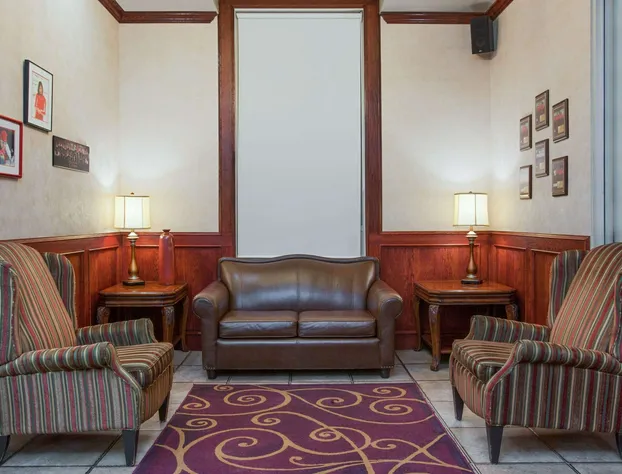 Ramada by Wyndham Red Deer Hotel and Suites hotel detail image 3