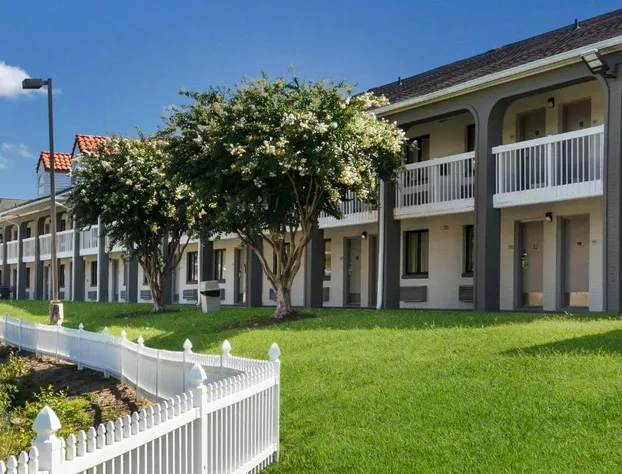 Rodeway Inn At Fort Lee hotel detail image 2