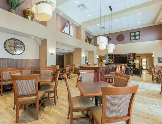 Hampton Inn & Suites by Hilton Moncton hotel detail image 3