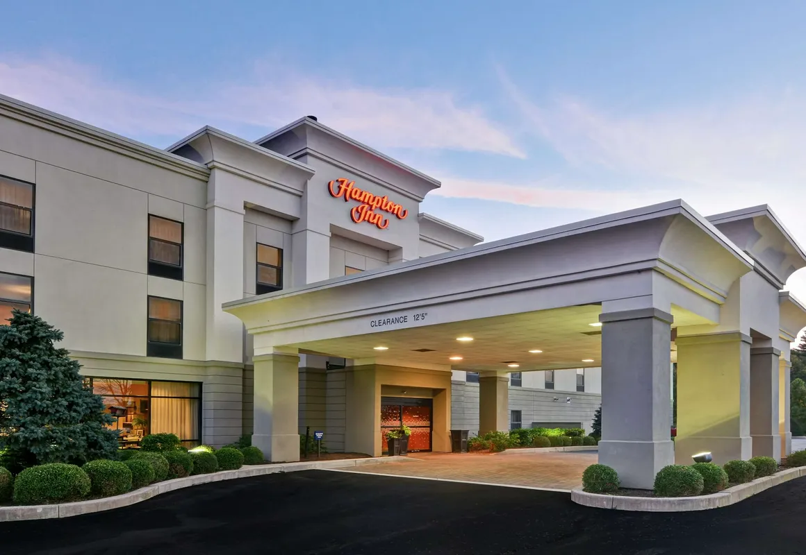Hampton Inn Bloomsburg hotel hero