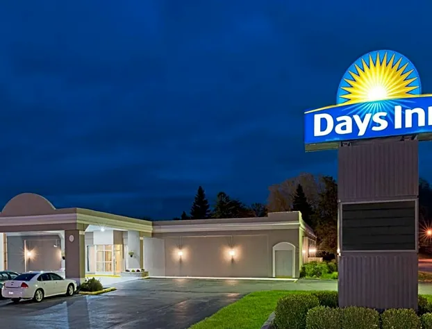 Days Inn by Wyndham Batavia Darien Lake Theme Park hotel detail image 1
