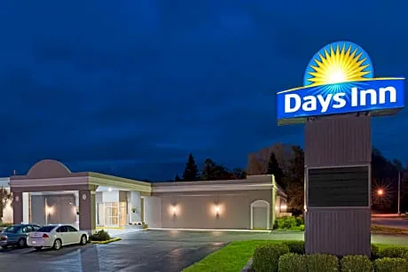 Days Inn by Wyndham Batavia Darien Lake Theme Park hotel detail image 2