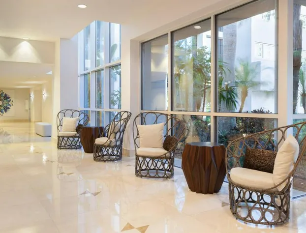 West Palm Beach Marriott hotel detail image 2