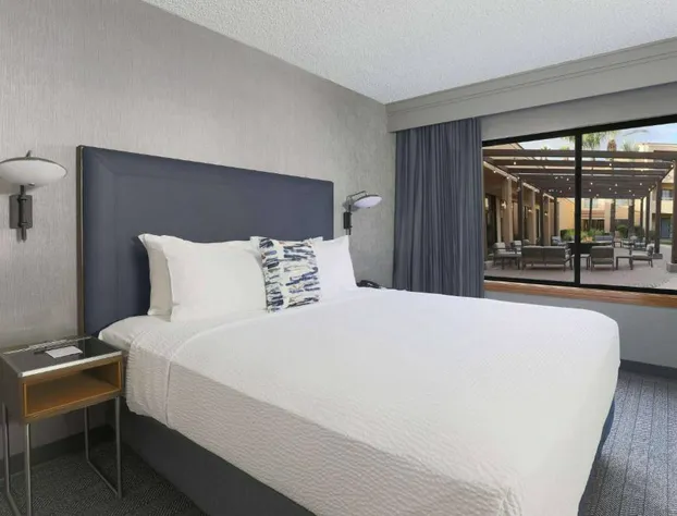 Courtyard by Marriott Tucson Airport hotel detail image 2