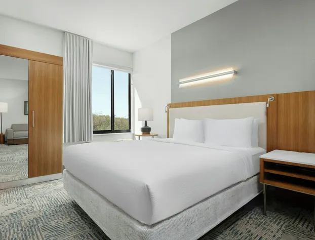 SpringHill Suites Irvine John Wayne Airport/Orange County hotel detail image 4