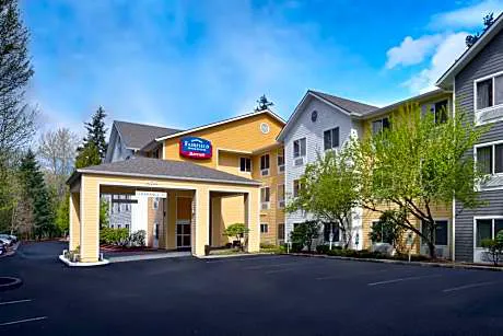Fairfield Inn & Suites by Marriott Seattle Bellevue/Redmond hotel hero