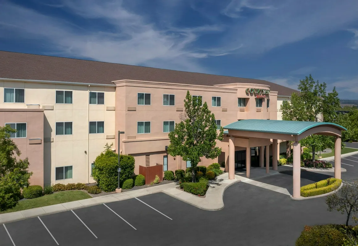 Courtyard by Marriott Chico hotel hero