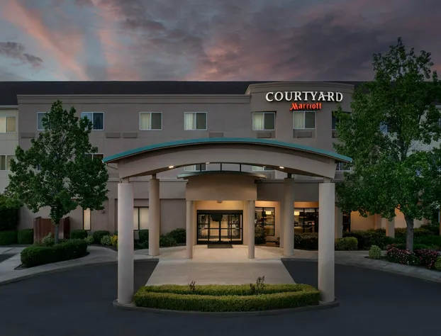 Courtyard by Marriott Chico hotel detail image 1