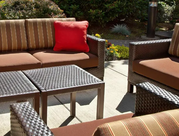 Courtyard by Marriott Boston Natick hotel detail image 1