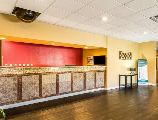 Econo Lodge - Oxmoor hotel detail image 3