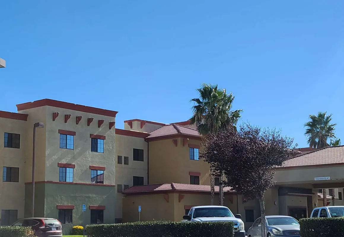 Best Western Hesperia-Victorville Suites hotel hero