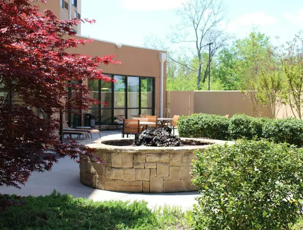 Courtyard by Marriott Clarksville hotel detail image 1