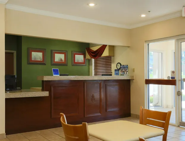 Comfort Inn & Suites Zanesville City Center hotel detail image 2