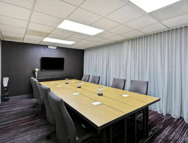 Courtyard by Marriott Dalton hotel detail image 2