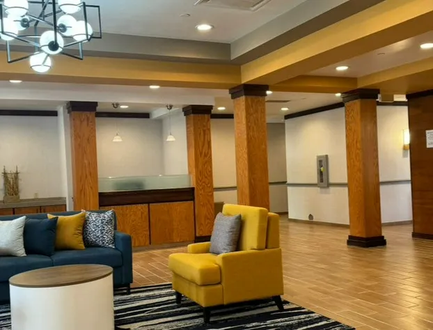 Comfort Inn & Suites Akron South hotel detail image 1