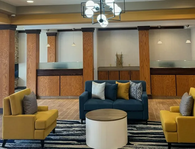 Comfort Inn & Suites Akron South hotel detail image 2