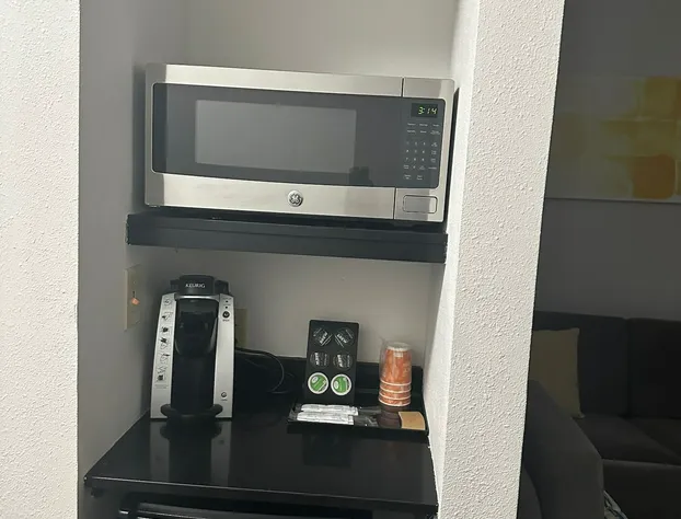 Comfort Inn & Suites Akron South hotel detail image 4