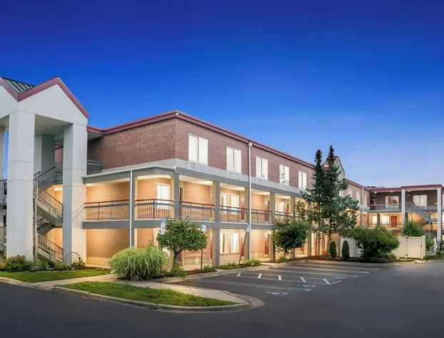 Red Roof Inn Auburn Hills hotel detail image 3