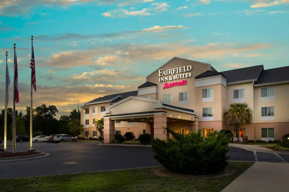 Fairfield Inn & Suites Milledgeville hotel hero